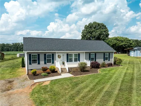 1003 Crestline Drive