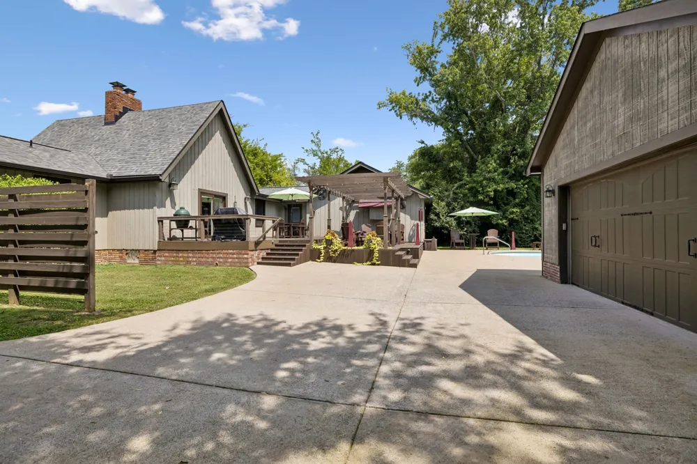 1218 General Macarthur Dr Brentwood, TN 37027