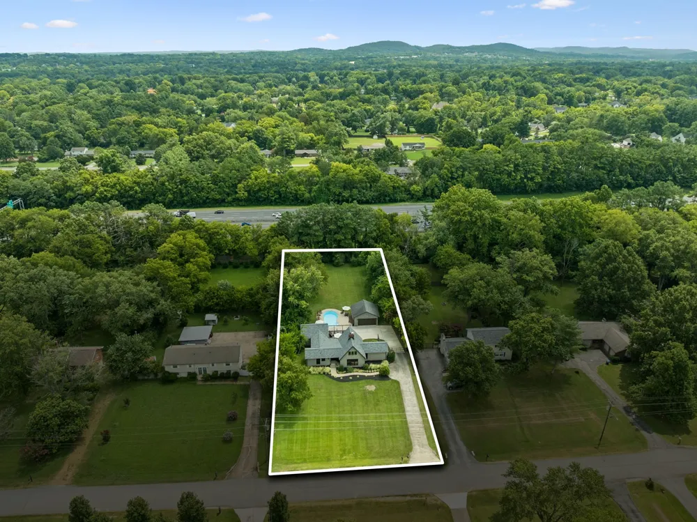 1218 General Macarthur Dr Brentwood, TN 37027