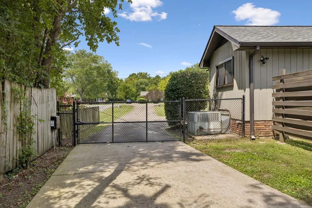 1218 General Macarthur Dr Brentwood, TN 37027