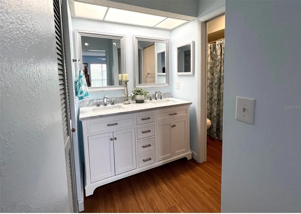 259 FENWICK DRIVE #34 Venice, FL 34285