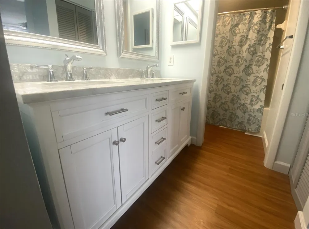 259 FENWICK DRIVE #34 Venice, FL 34285