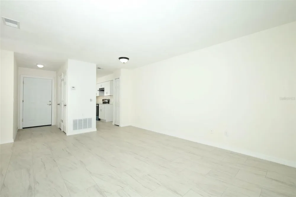 6950 EDGEFIELD LANE Orlando, FL 32822