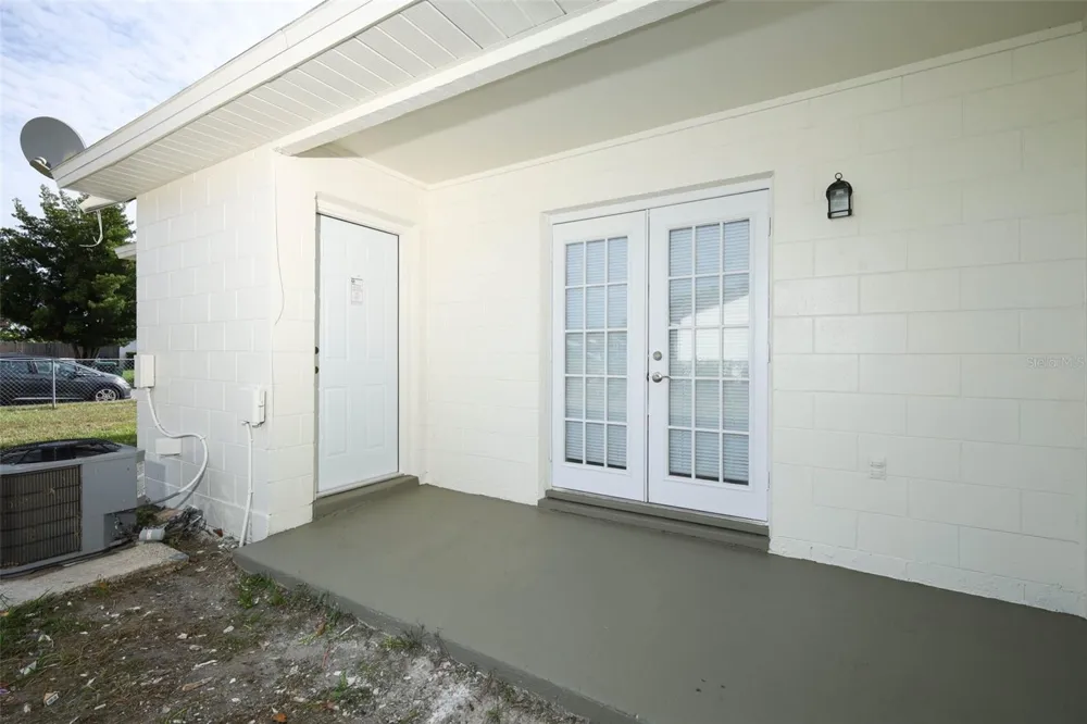 6950 EDGEFIELD LANE Orlando, FL 32822