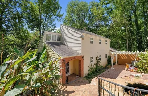 355 Nottingham Drive