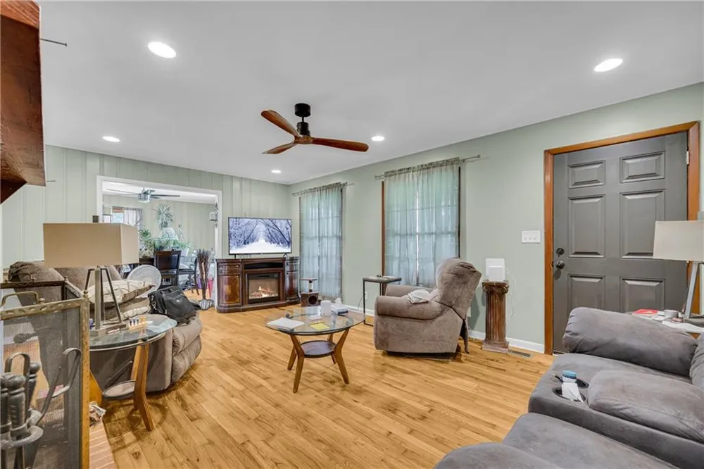 136 Frazier Hill Road Bishop, GA 30621