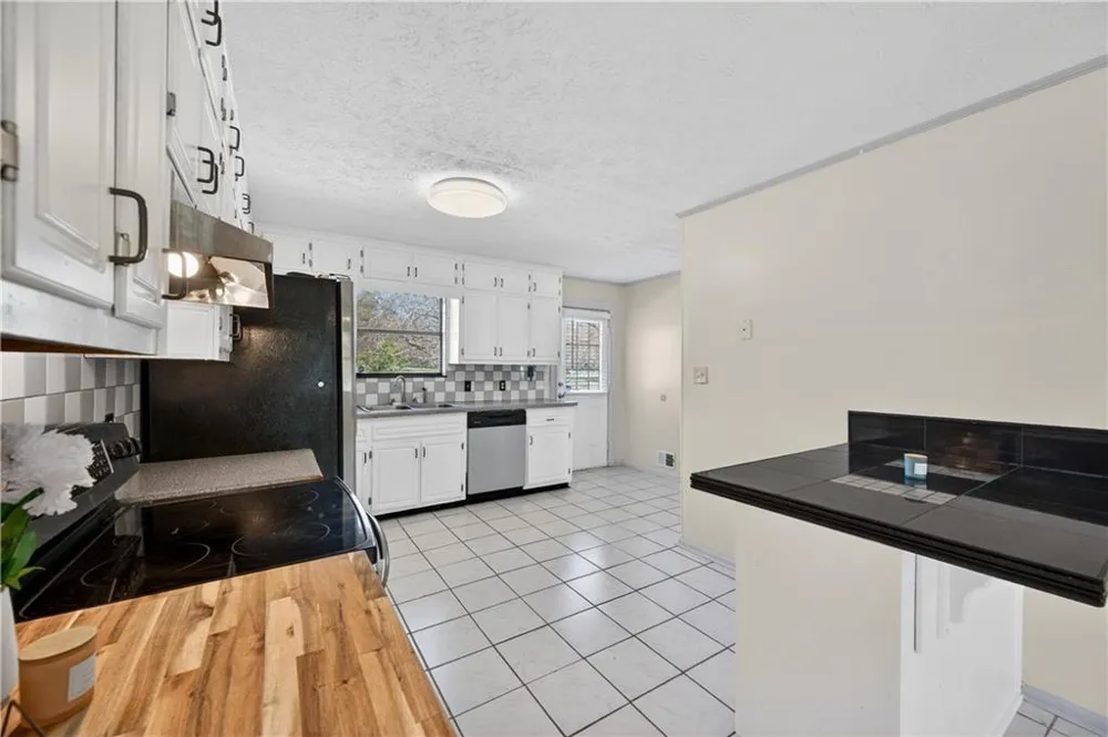 5 Hearthstone Drive Stockbridge, GA 30281