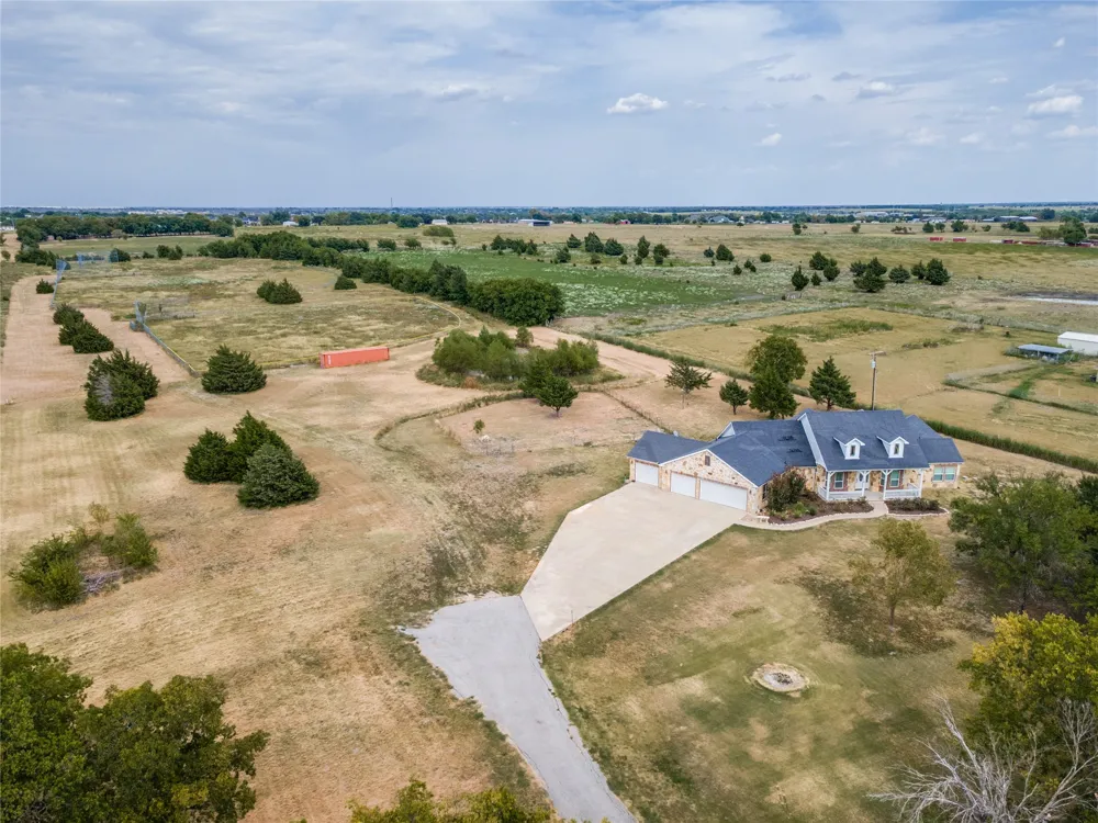 12830 Fm 2932 Forney, TX 75126