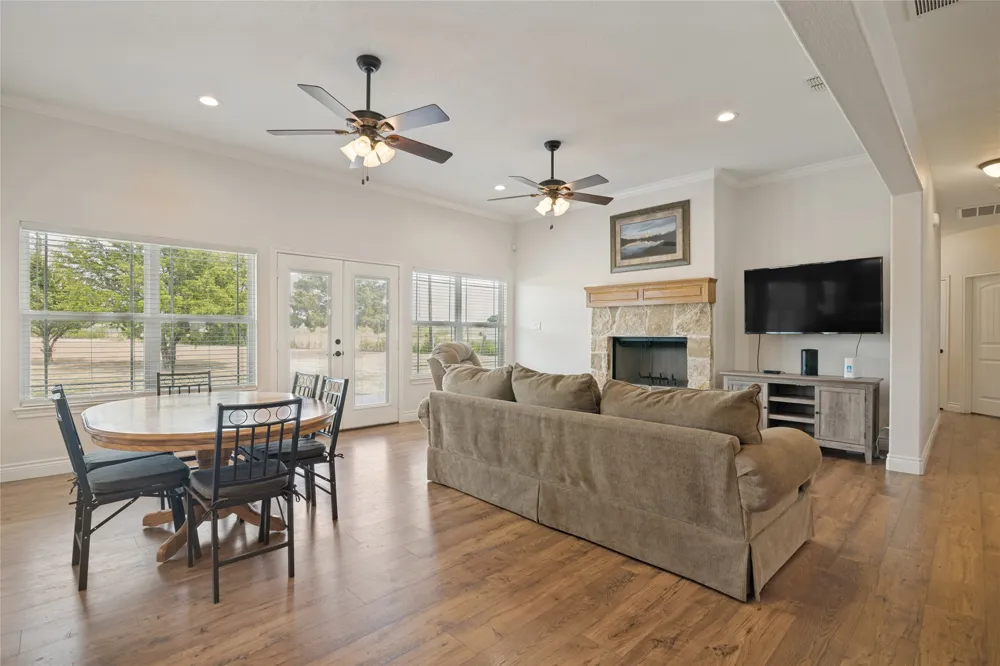 12830 Fm 2932 Forney, TX 75126