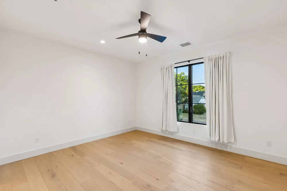 7403 Robin Road Dallas, TX 75209