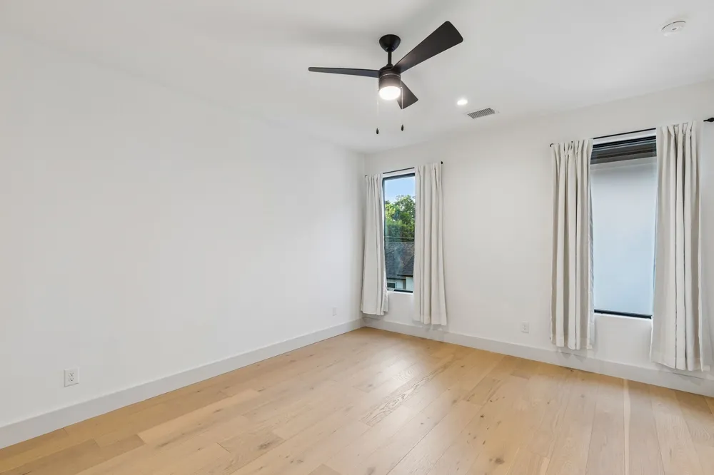 7403 Robin Road Dallas, TX 75209