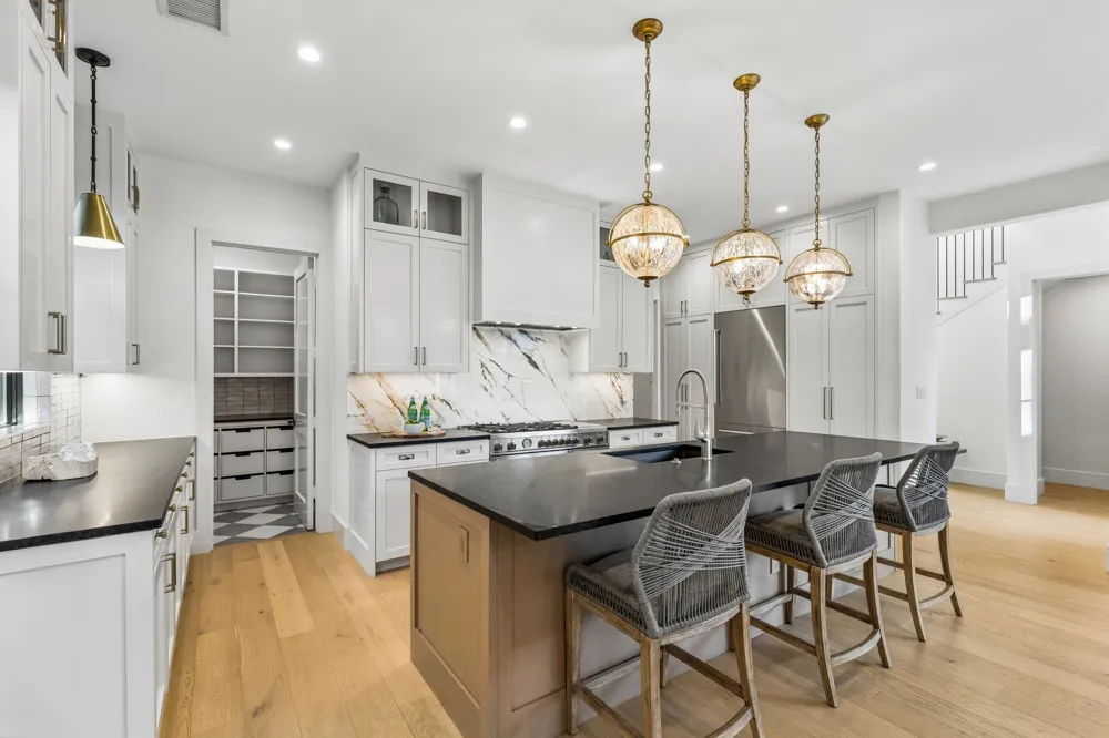 7403 Robin Road Dallas, TX 75209