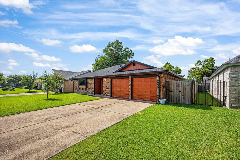 5923 Dee Drive Pasadena, TX 77505