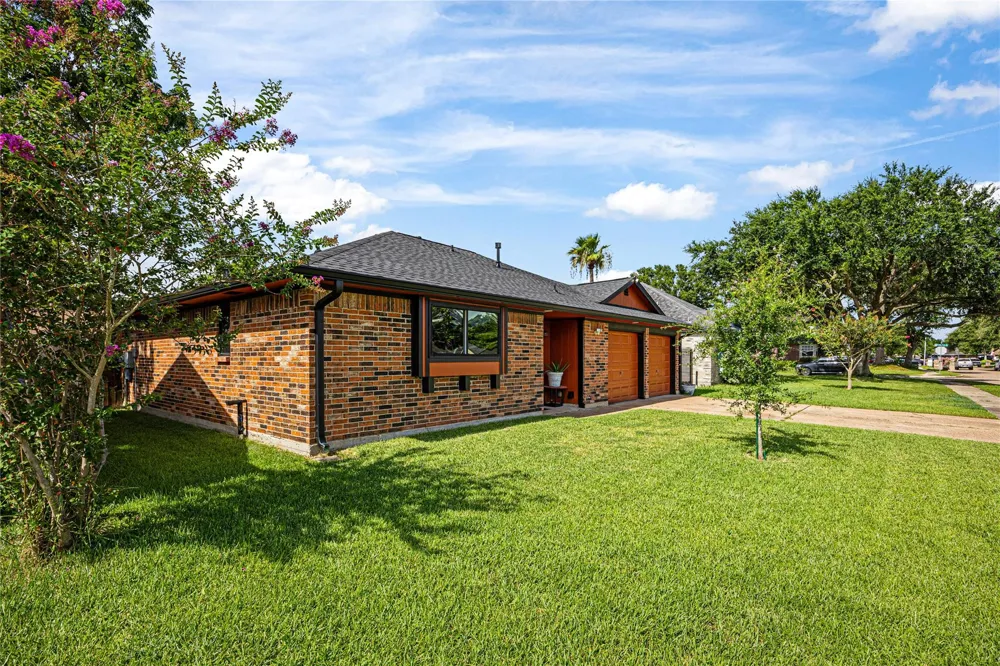5923 Dee Drive Pasadena, TX 77505