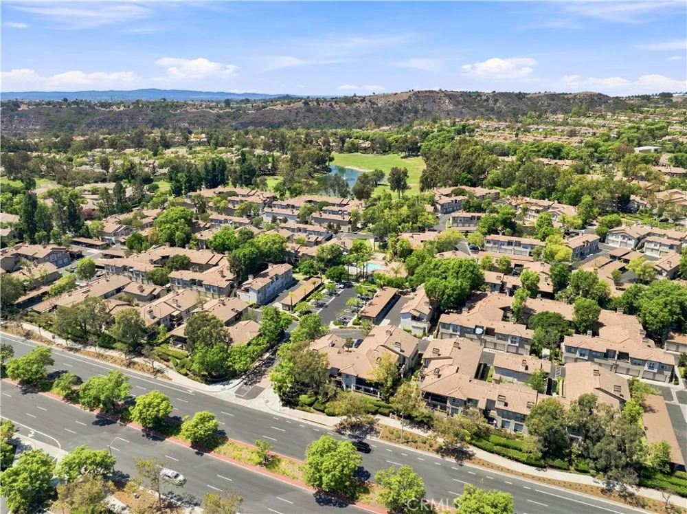 94 Via Contento Rancho Santa Margarita, CA 92688