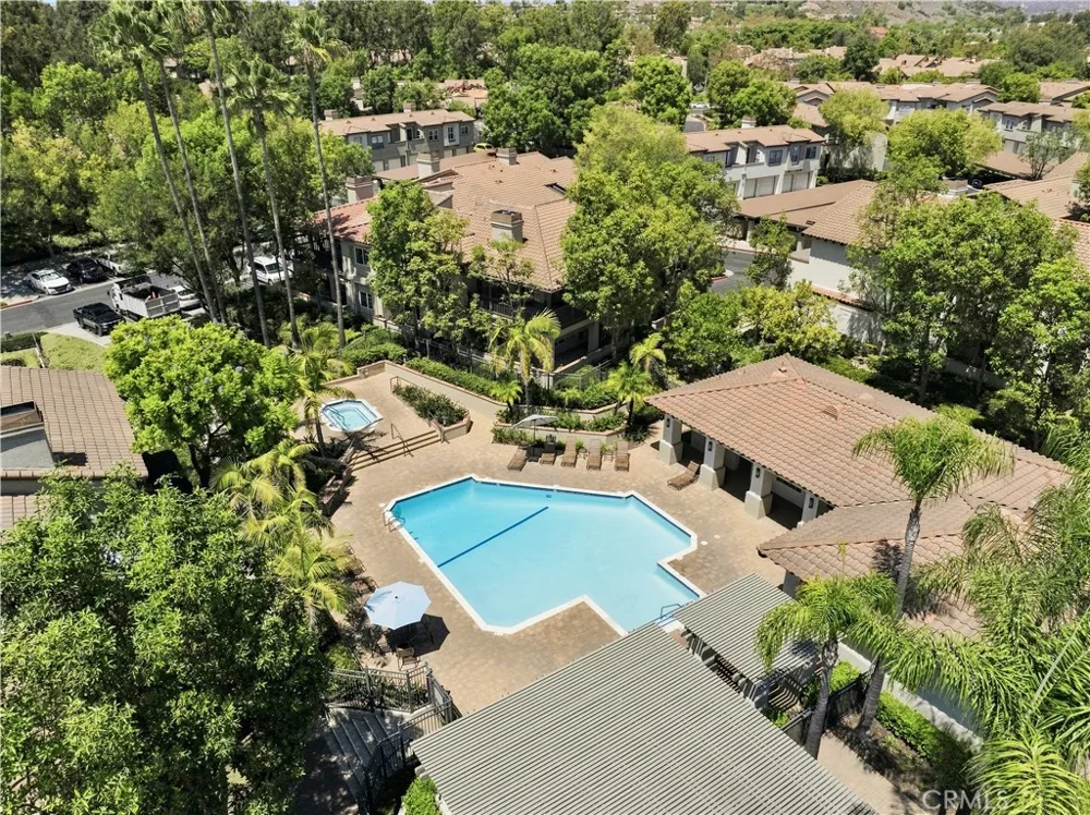 94 Via Contento Rancho Santa Margarita, CA 92688