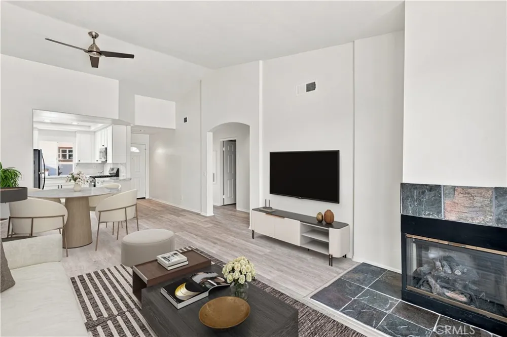 94 Via Contento Rancho Santa Margarita, CA 92688