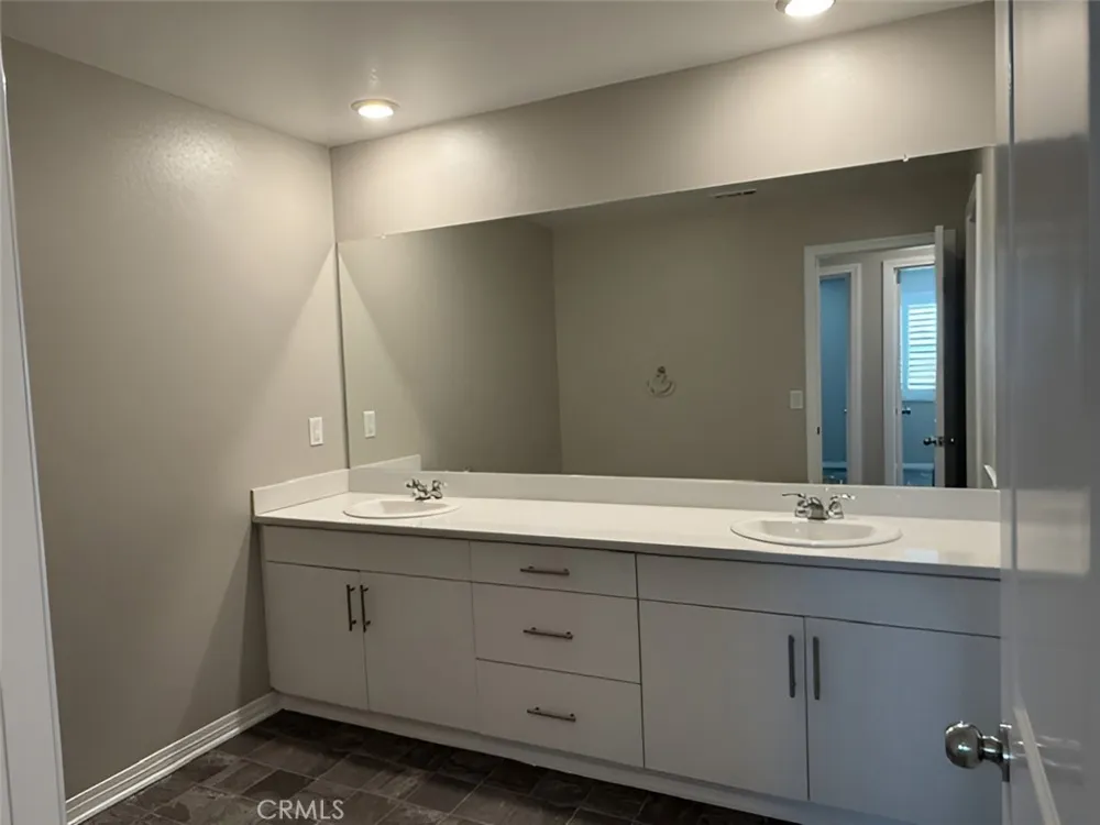 30084 Cascade Range Menifee, CA 92585
