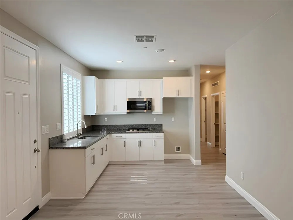 30084 Cascade Range Menifee, CA 92585