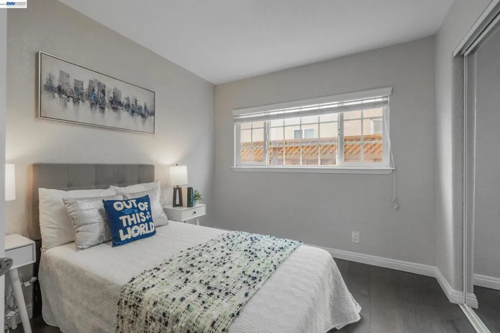 15743 Via Sorrento San Lorenzo, CA 94580
