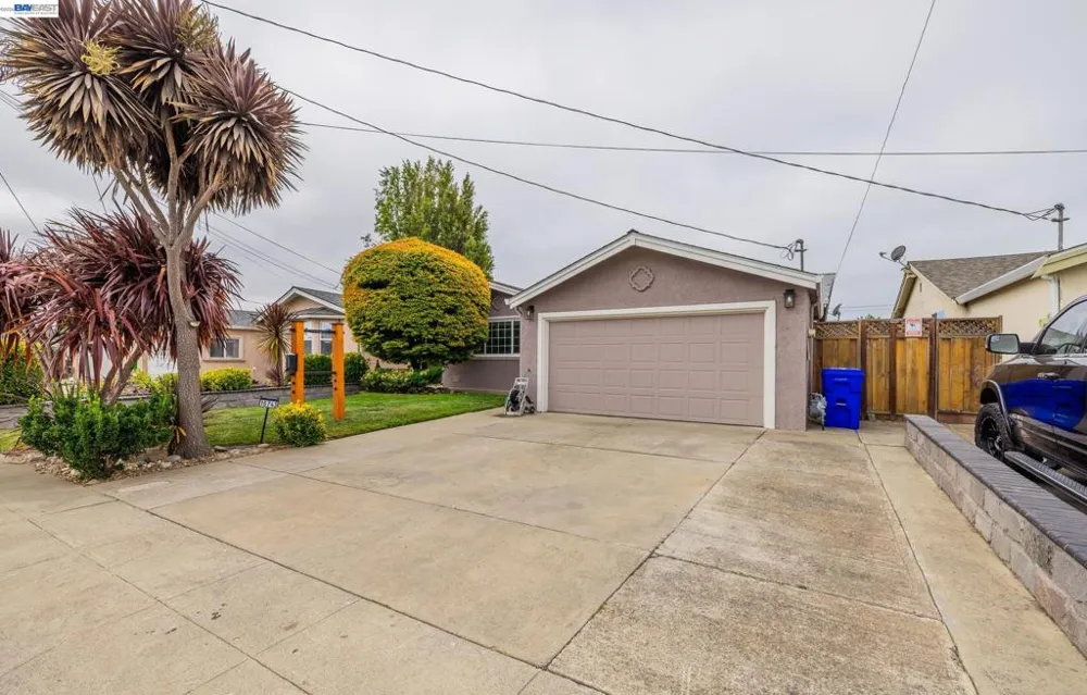 15743 Via Sorrento San Lorenzo, CA 94580