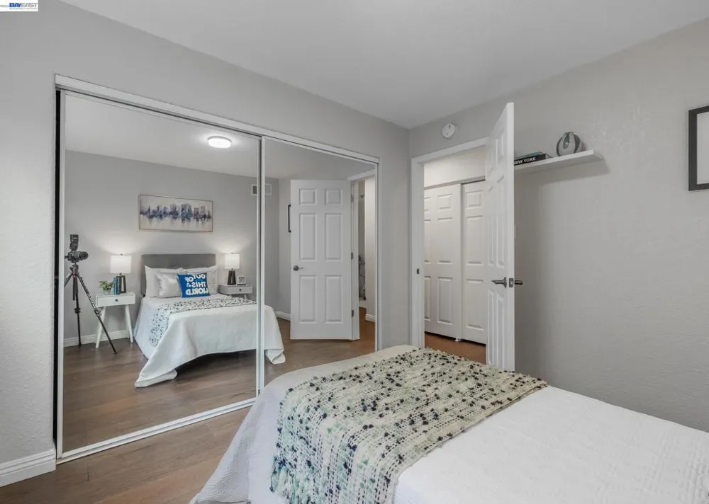 15743 Via Sorrento San Lorenzo, CA 94580