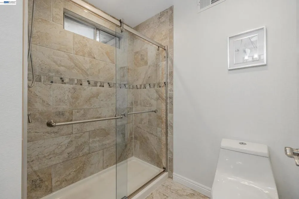 15743 Via Sorrento San Lorenzo, CA 94580
