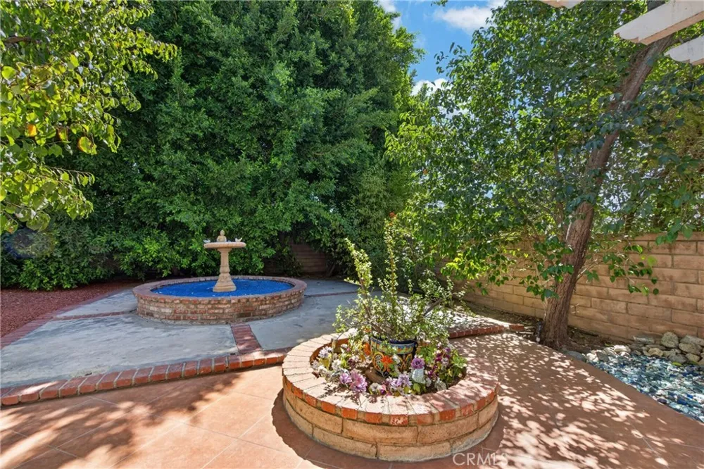 10000 Limerick Avenue Chatsworth, CA 91311