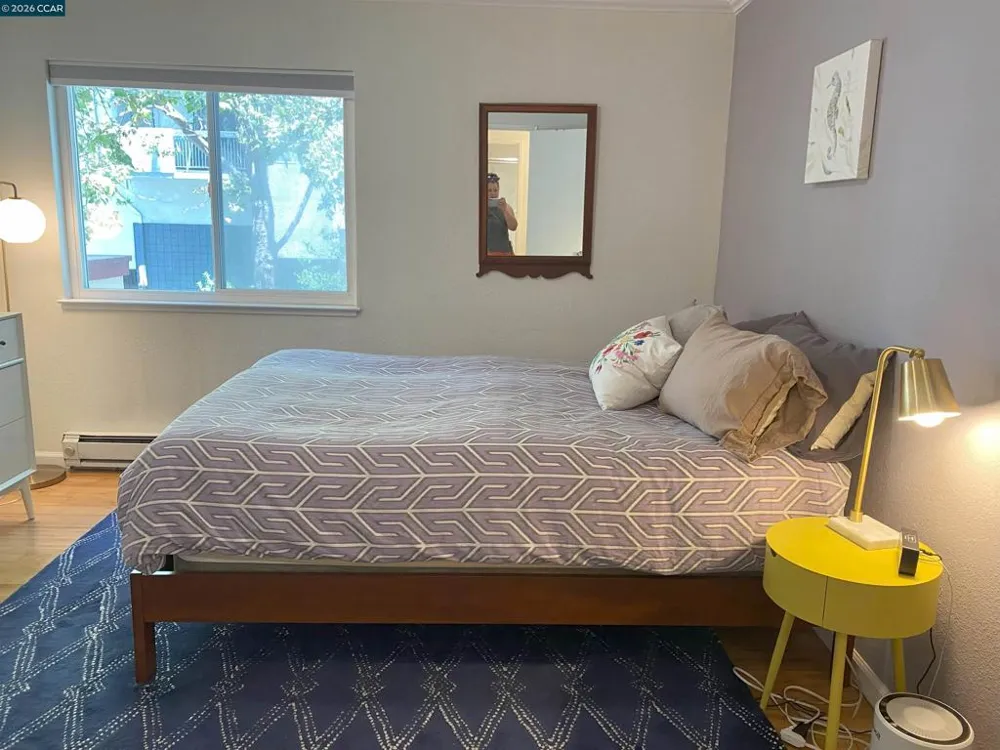 155 Pearl St Oakland, CA 94611