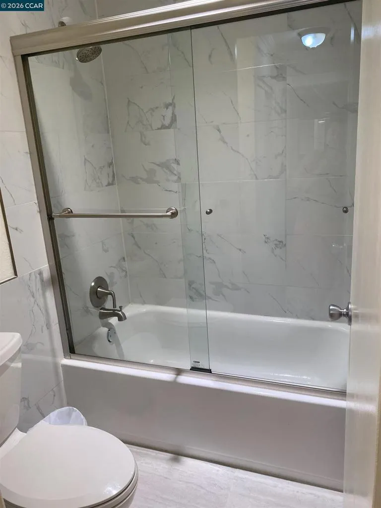 155 Pearl St Oakland, CA 94611