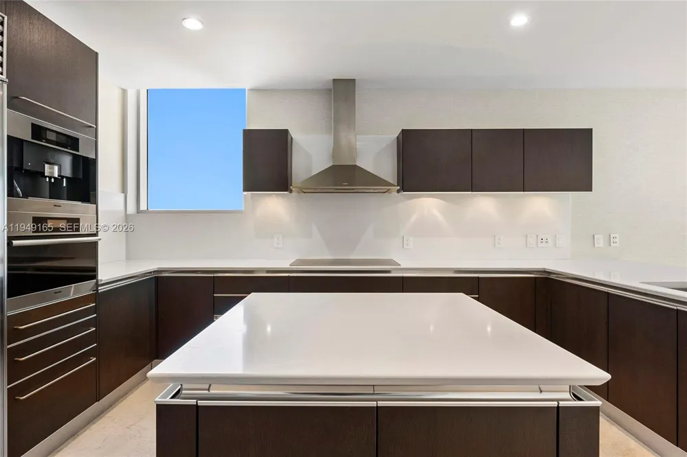 17001 Collins Ave #4208 Sunny Isles Beach, FL 33160