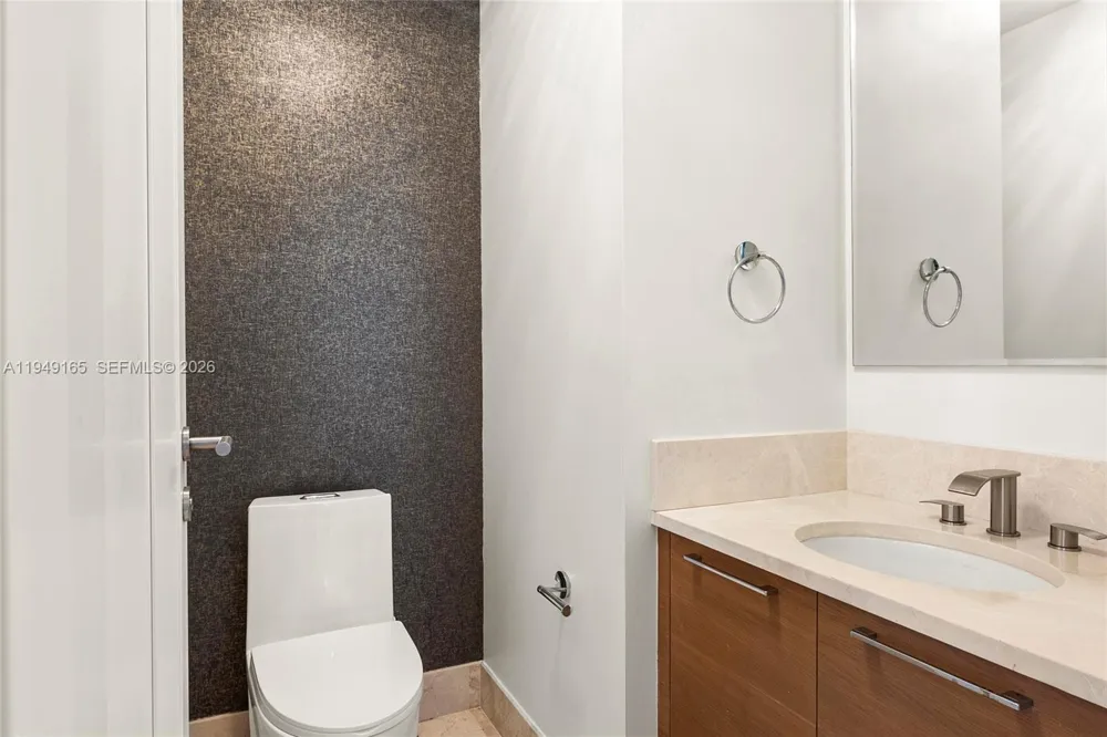 17001 Collins Ave #4208 Sunny Isles Beach, FL 33160