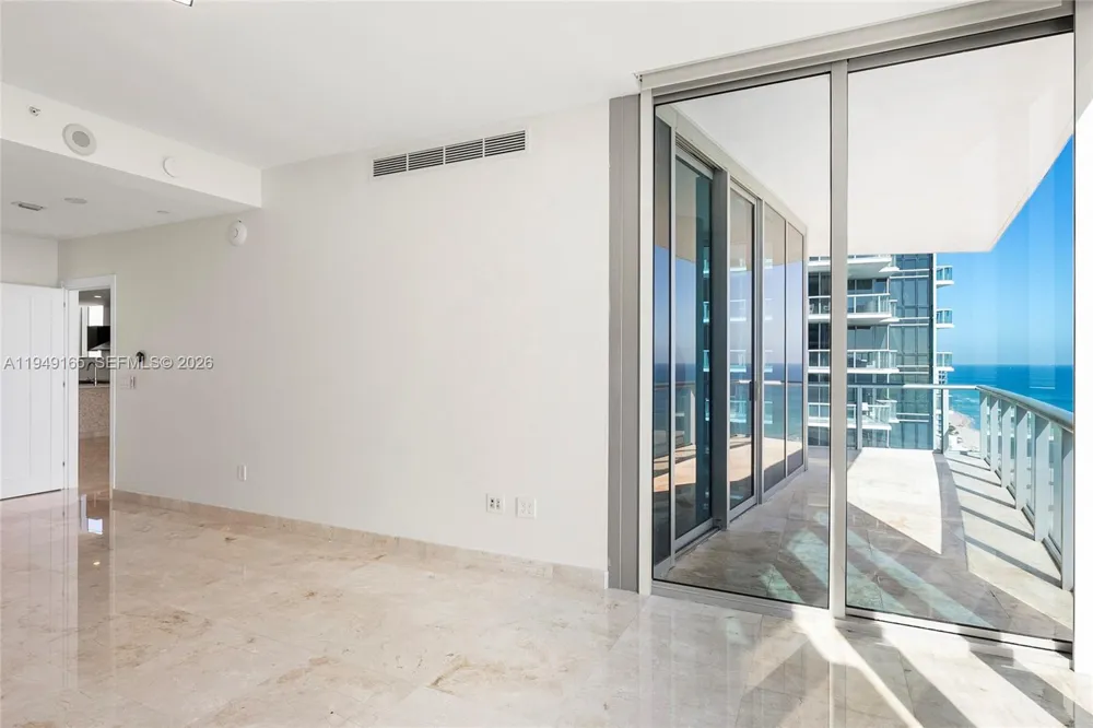 17001 Collins Ave #4208 Sunny Isles Beach, FL 33160