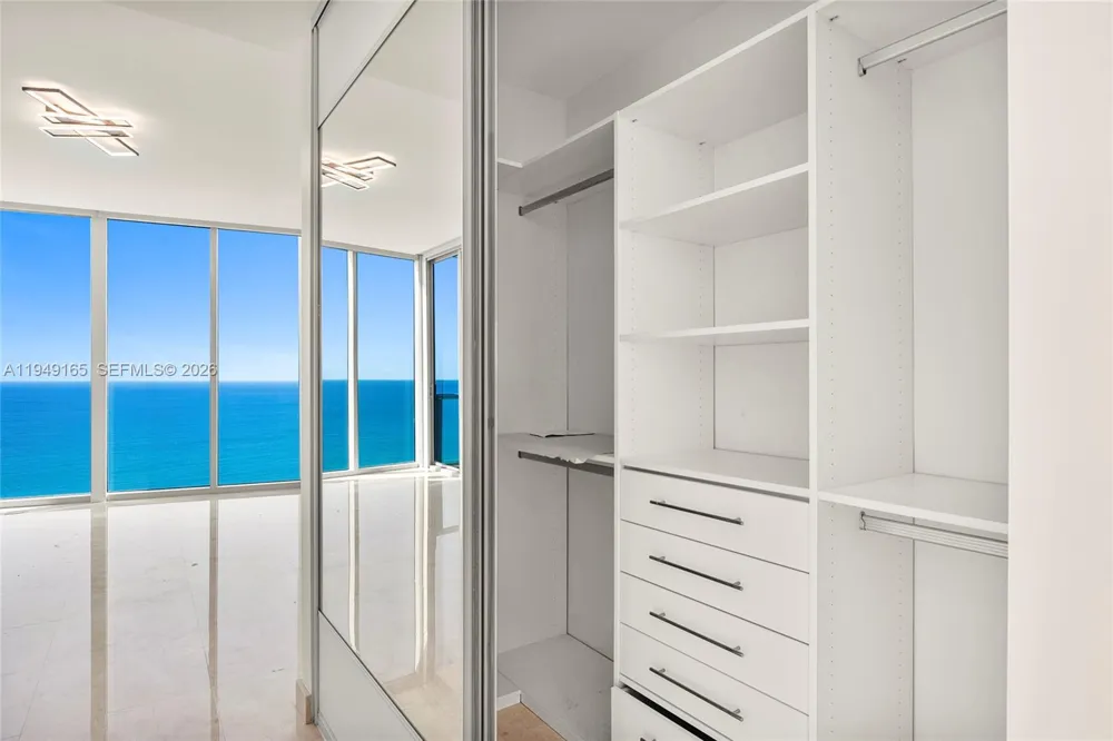 17001 Collins Ave #4208 Sunny Isles Beach, FL 33160
