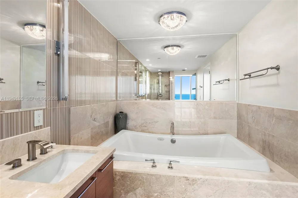 17001 Collins Ave #4208 Sunny Isles Beach, FL 33160