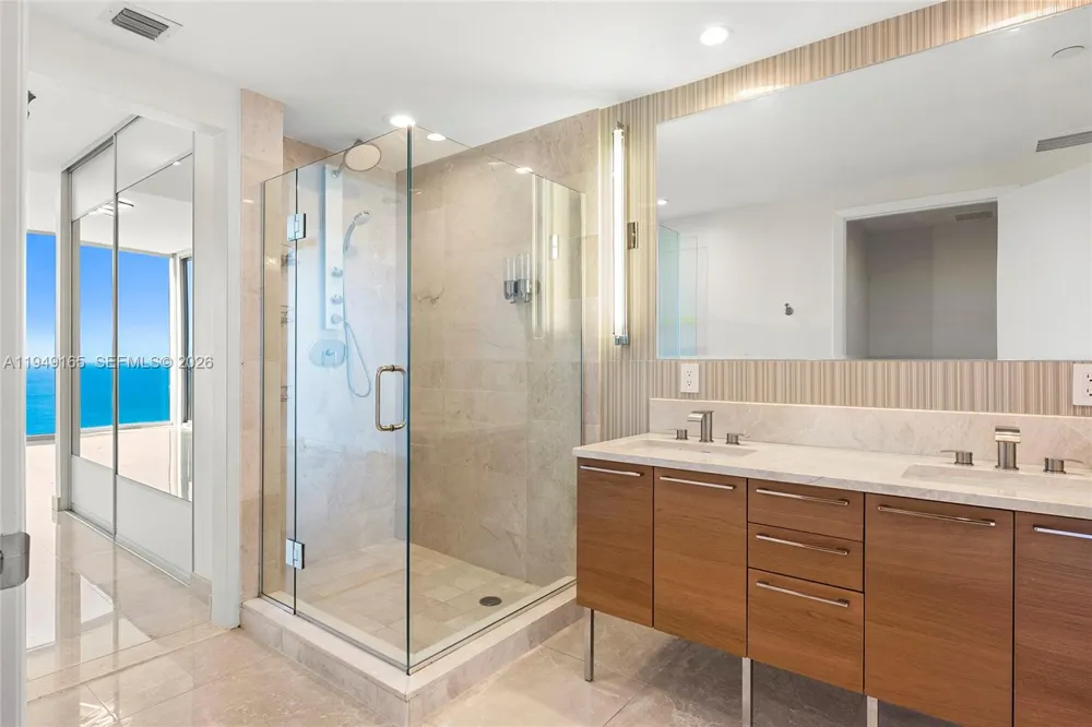 17001 Collins Ave #4208 Sunny Isles Beach, FL 33160