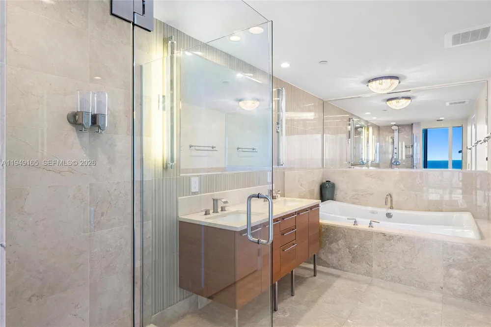 17001 Collins Ave #4208 Sunny Isles Beach, FL 33160