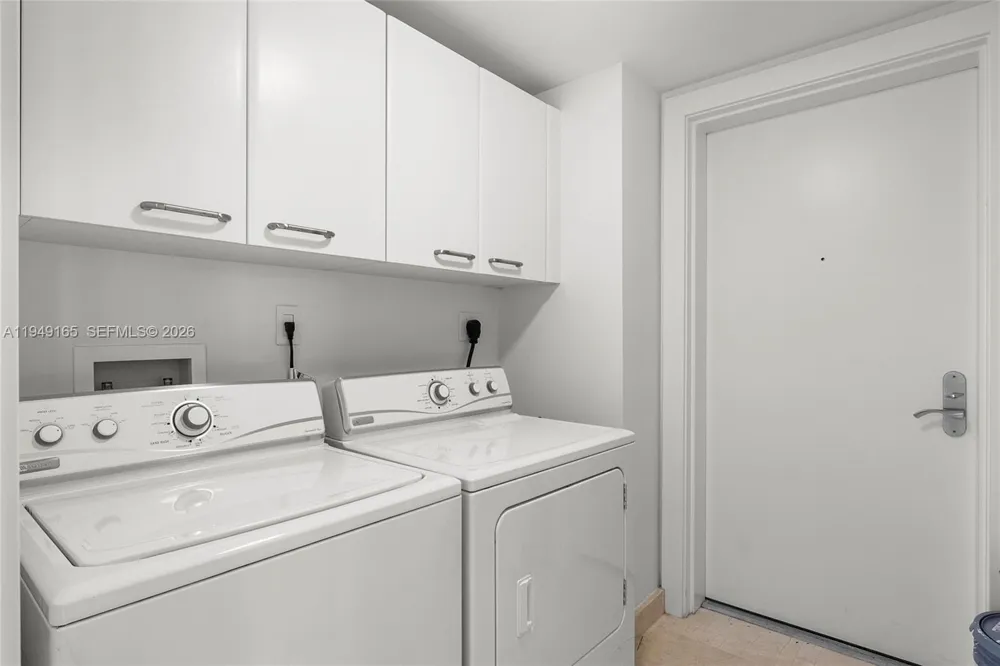 17001 Collins Ave #4208 Sunny Isles Beach, FL 33160
