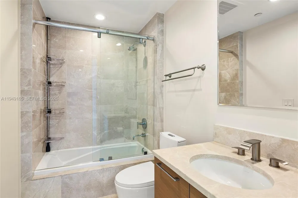 17001 Collins Ave #4208 Sunny Isles Beach, FL 33160