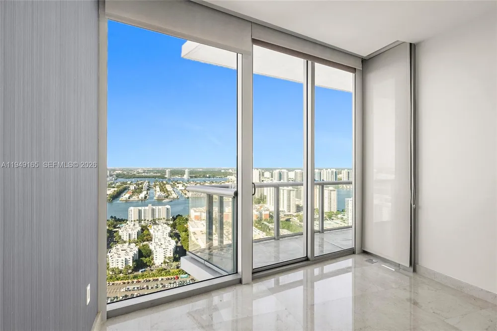 17001 Collins Ave #4208 Sunny Isles Beach, FL 33160