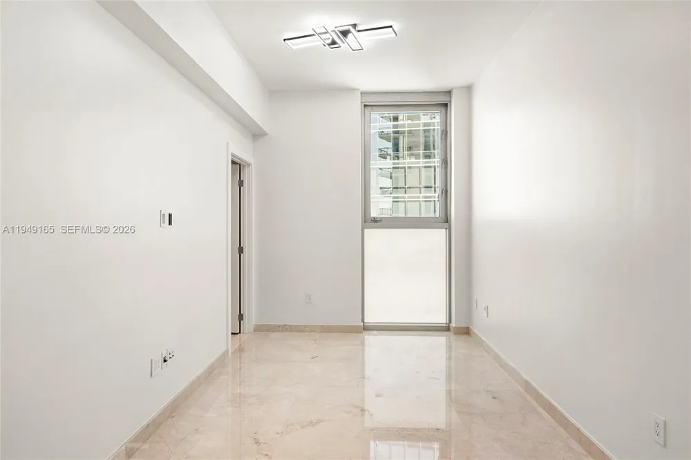 17001 Collins Ave #4208 Sunny Isles Beach, FL 33160