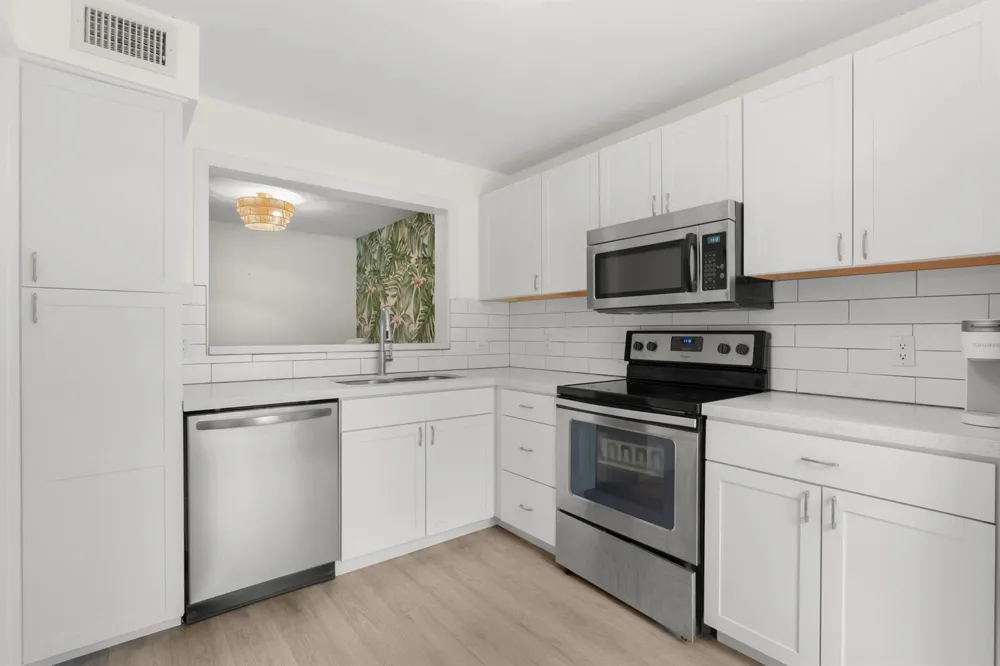 5063 HEATHERHILL LANE #60 Boca Raton, FL 33486