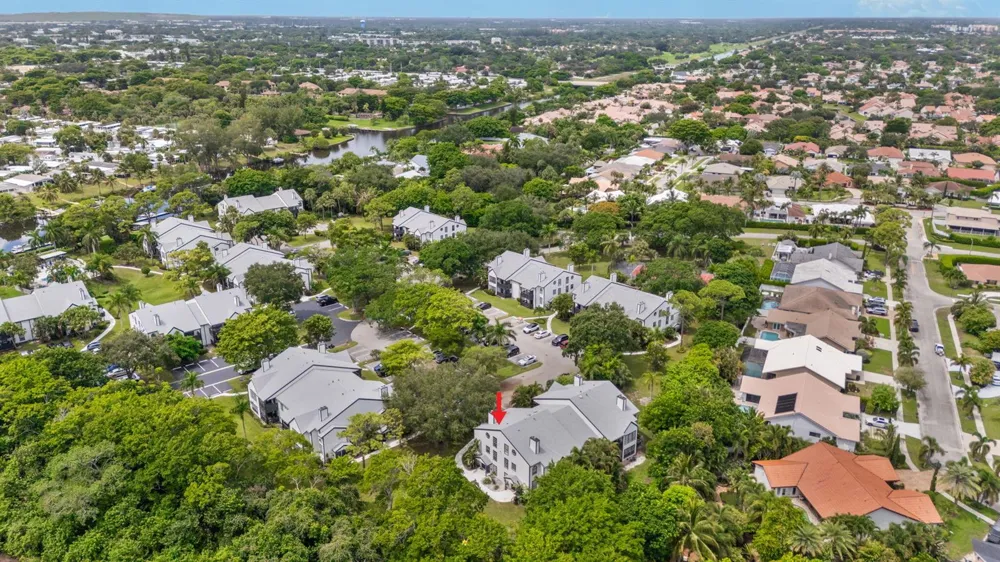 5063 HEATHERHILL LANE #60 Boca Raton, FL 33486