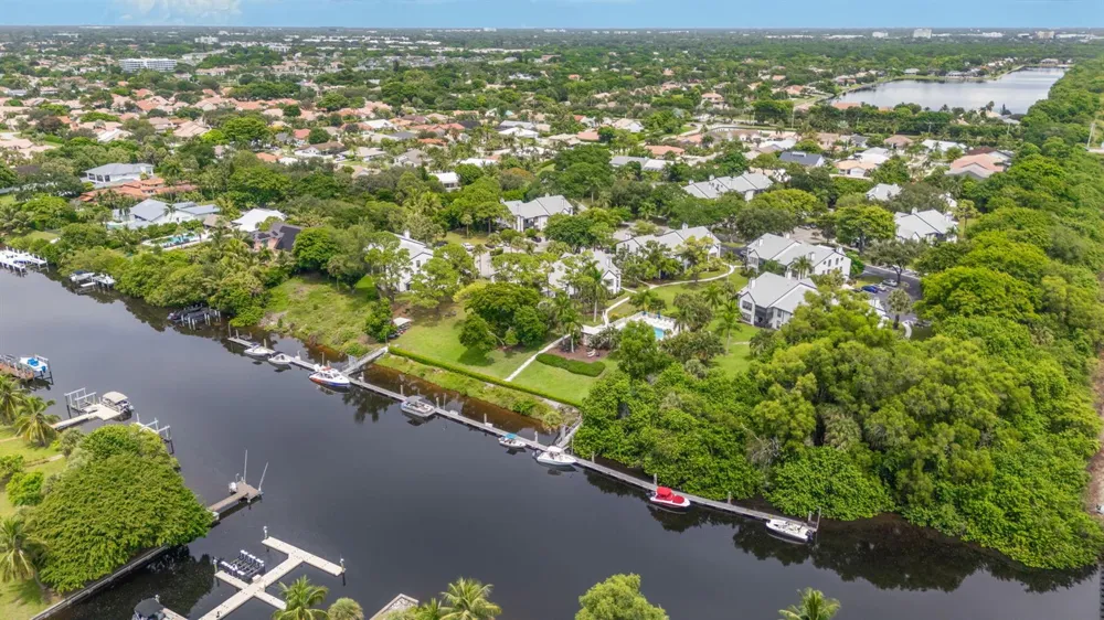5063 HEATHERHILL LANE #60 Boca Raton, FL 33486