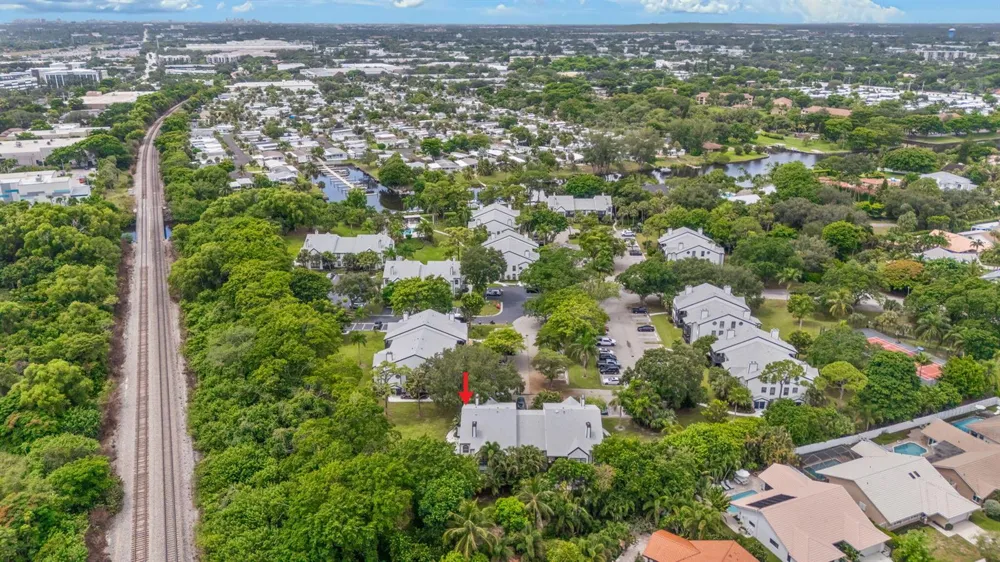 5063 HEATHERHILL LANE #60 Boca Raton, FL 33486