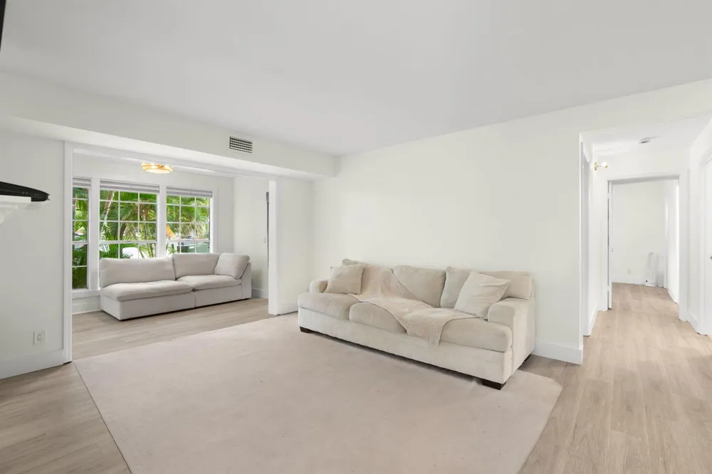 5063 HEATHERHILL LANE #60 Boca Raton, FL 33486