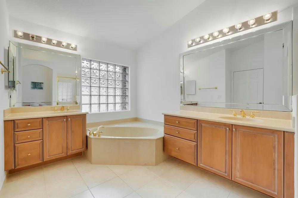 6806 Rienzo Street Lake Worth, FL 33467