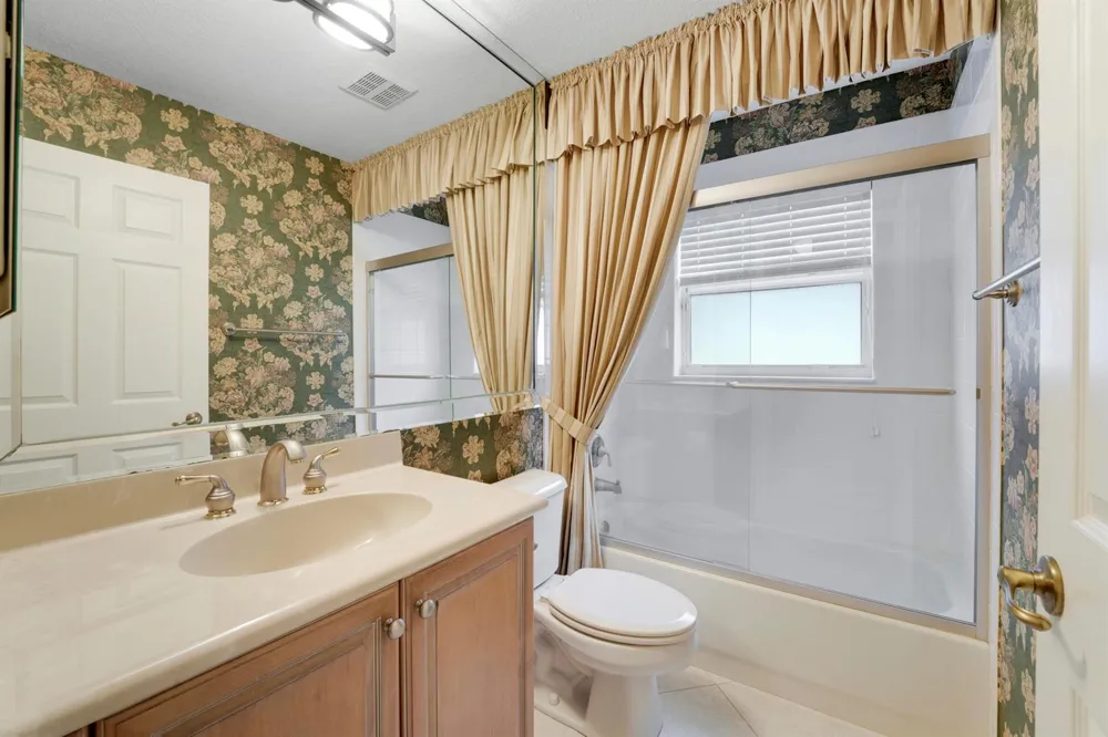 6806 Rienzo Street Lake Worth, FL 33467
