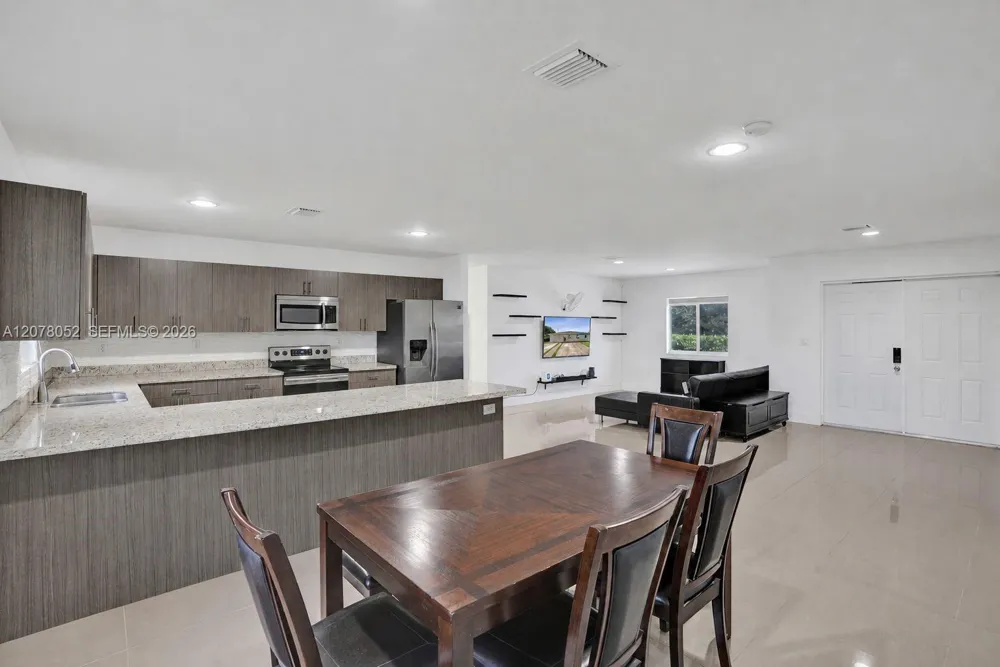 10770 SW 149th St Miami, FL 33176