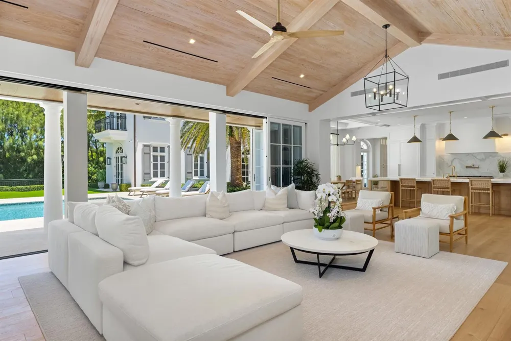 1616 S Ocean Boulevard Palm Beach, FL 33480